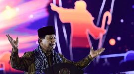 Presiden RI Prabowo Subianto berpidato dalam acara Perayaan Natal Nasional 2024 di Indonesia Arena, kompleks Gelora Bung Karno, Jakarta, Sabtu (28/12/2024).