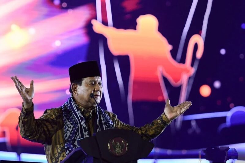 Presiden RI Prabowo Subianto berpidato dalam acara Perayaan Natal Nasional 2024 di Indonesia Arena, kompleks Gelora Bung Karno, Jakarta, Sabtu (28/12/2024).