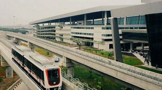 Ilustrasi Skytrain di Bandara Soeta (Detik Indonesia/ANTARA)