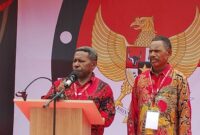 Bupati dan Wakil Bupati terpilih Kabupaten Waropen Drs Fransiscus Xaverius Mote, M.Si (kiri) dan Yoel Boari (kanan) periode 2024-2029. FX Mote dan Yoel Boari akan dilantik Presiden Republik Indonesia H. Prabowo Subianto di Istana Kepresidenan, Jalan Veteran, Gambir, Jakarta Pusat, Kamis (20/2). Sumber foto: gpriority.co.id, 29 November 2024