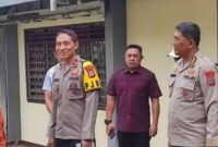 Silaturahmi Kapolda Papua Barat Daya, Brigjen Pol. Gatot Haribowo dan PJU bersama Uskup Manokwari-Sorong Mgr Hilarion Datus Lega. (FOTO : iNewssorongraya.id)