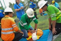 Lomba first aid response di PT NHM. (Detik Indonesia/Tandaseru/NHM)