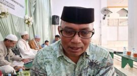 Ketua Majelis Ulama Indonesia (MUI) Kabupaten Fakfak, Mohamadon Daeng Husen, mengimbau agar toko miras dan diskotik ditutup sementara selama Bulan Suci Ramadan 1446 Hijriah, pada Jumat (14/2/2025). (Detik Indonesia/Tribun Papua)