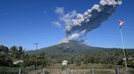 Erupsi Gunung Lewotobi (Detik Indonesia/ANTARA)