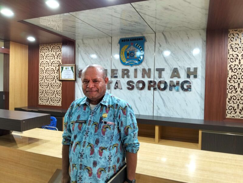 Jeremias Gembenop, Assisten Sekda Bidang Pemerintahan dan Kesejahteraan Rakyat. (Detik Indonesia/RRI)