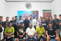 Anggota Dewan Perwakilan Rakyat Papua Barat (DPRPB) Aloysius Paulus Siep menggelar reses I di Sekretariat Futsal Valerio, Manggoapi Manokwari Papua Barat, Kamis (13/2/2025). Artikel ini telah tayang di Tribunpapuabarat.com dengan judul Aloysius Paulus Siep Serap Aspirasi Atlet Futsal Papua Barat, https://papuabarat.tribunnews.com/2025/02/14/aloysius-paulus-siep-serap-aspirasi-atlet-futsal-papua-barat.(Detik Indonesia/ Tribun Papua Barat)