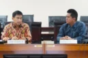 Anggota Ombudsman Hery Susanto (kiri) dalam pertemuan dengan perwakilan dari Universitas Indonesia di Jakarta, Rabu (12/3/2025). (Detik Indonesia/ANTARA/HO-Ombudsman RI)