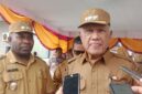 Bupati Kaimana Provinsi Papua Barat Drs Hasan Achmad.M.Si (Detik Indonesia/RRI/ Jack )