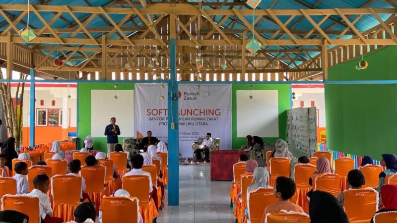 Kemenag Halsel Launching Rumah Zakat di hadiri masyarakat. (Detik Indonesia/RRI/Humas Kemenag Halsel).