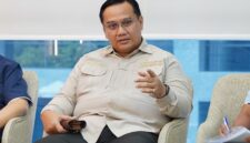 Anggota Ombudsman Yeka Hendra Fatika dalam pertemuan dengan PT Pertamina Patra Niaga di Jakarta, Selasa (11/3/2025). (Detik Indonesia/RRI Ombudsman Indonesia)