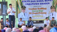 Bupati Sragen Sigit Pamungkas dan Wakil Bupati Suroto secara perdana hadir ditengah-tengah masyarakat dalam momen Safari Ramadhan yang digelar mulai Rabu (5/3/2025) di desa Poleng dan Desa Pilangsari Kecamatan Gesi. (Detik Indonesia/RRI/Diskominfo